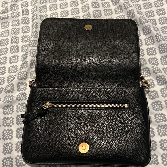 Tory Burch nice shoulder bag great condition - Picture 2 of 4